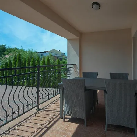 Tadeusz I W Darlowku Bed & Breakfast Darlowko