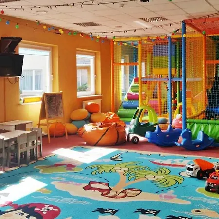 B&B Tadeusz I W Darlowku 달로브코