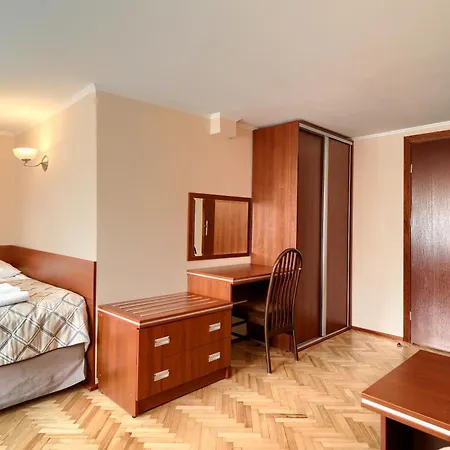 Bed and breakfast Tadeusz I W Darłówku 3*